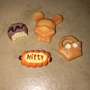 Backed goods charms set